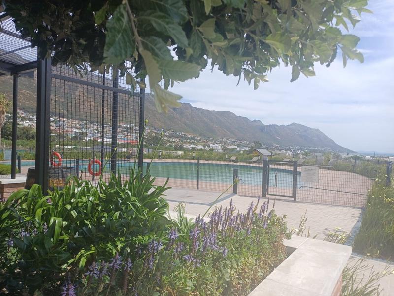 To Let 1 Bedroom Property for Rent in Gordons Bay Western Cape